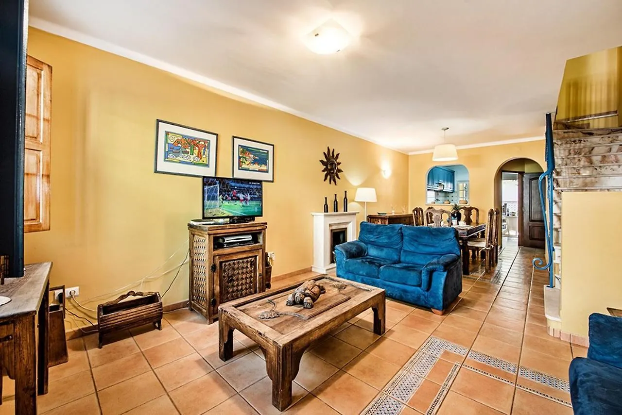 Casa Central Tavira 0*,